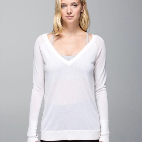 Lululemon Unity Pullover, draped back, size 4, very good preowned condition. - Picture 2 of 8